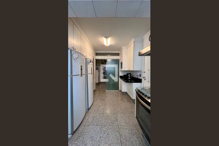 Apartamento à venda com 210m², 4 quartos e 2 vagasCozinha