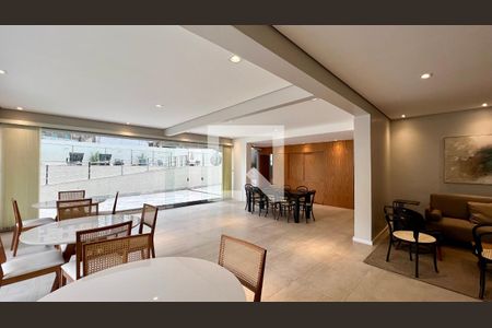 Apartamento à venda com 210m², 4 quartos e 2 vagasÁrea comum - Salão de festas