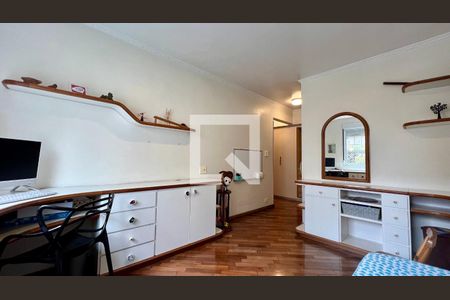 Apartamento à venda com 210m², 4 quartos e 2 vagasSuite 2