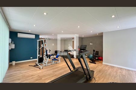 Apartamento à venda com 210m², 4 quartos e 2 vagasAcademia