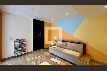 Apartamento à venda com 210m², 4 quartos e 2 vagasBrinquedoteca