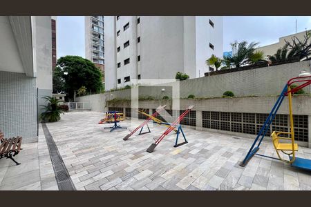Apartamento à venda com 210m², 4 quartos e 2 vagasPlayground
