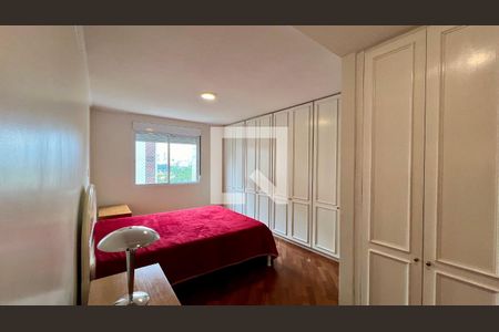 Apartamento à venda com 210m², 4 quartos e 2 vagasSuite 1