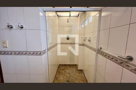 Apartamento à venda com 210m², 4 quartos e 2 vagasBanheiro da Suíte 1