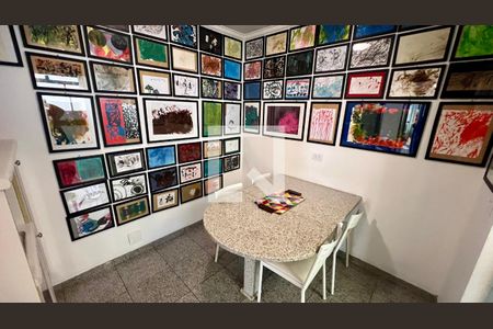 Apartamento à venda com 210m², 4 quartos e 2 vagasCopa