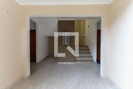 Apartamento para alugar com 42m², 2 quartos e sem vagaEntrada