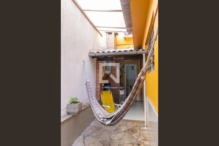 Casa à venda com 240m², 4 quartos e 3 vagas Casa à venda com 240m², 4 quartos e 3 vagasÁrea comum