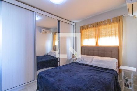 Casa à venda com 240m², 4 quartos e 3 vagas Casa à venda com 240m², 4 quartos e 3 vagasQuarto 4