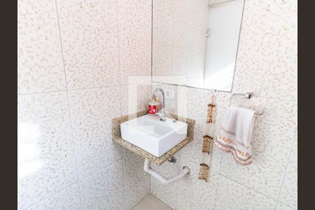 Casa à venda com 160m², 3 quartos e 1 vagaLavabo