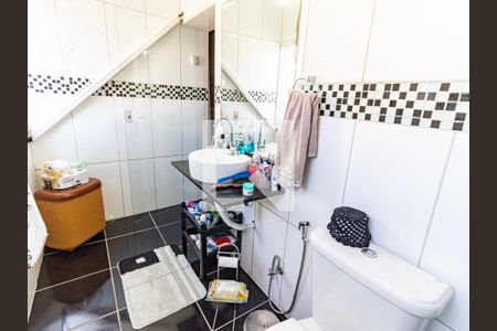 Casa à venda com 160m², 3 quartos e 1 vagaBanheiro da Suíte 2