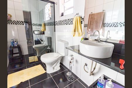 Casa à venda com 160m², 3 quartos e 1 vagaBanheiro da Suíte 1