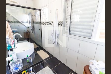 Casa à venda com 160m², 3 quartos e 1 vagaBanheiro da Suíte 2