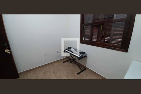 Casa para alugar com 253m², 4 quartos e 2 vagas Casa para alugar com 253m², 4 quartos e 2 vagasQuarto 1
