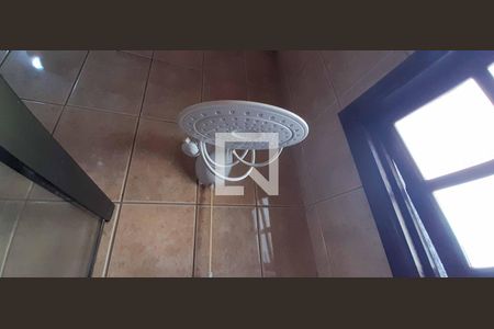 Casa para alugar com 253m², 4 quartos e 2 vagas Casa para alugar com 253m², 4 quartos e 2 vagasBanheiro Social 1