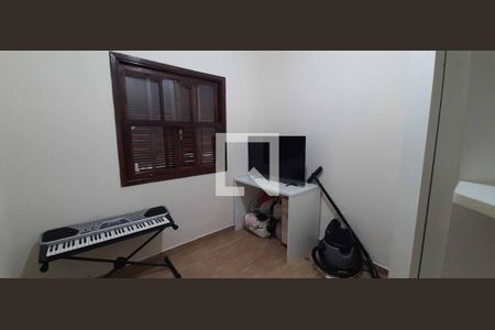 Casa para alugar com 253m², 4 quartos e 2 vagas Casa para alugar com 253m², 4 quartos e 2 vagasQuarto 1