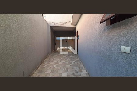 Casa para alugar com 253m², 4 quartos e 2 vagas Casa para alugar com 253m², 4 quartos e 2 vagasQuintal