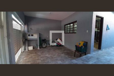 Casa para alugar com 253m², 4 quartos e 2 vagas Casa para alugar com 253m², 4 quartos e 2 vagasGaragem