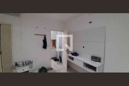 Casa para alugar com 253m², 4 quartos e 2 vagas Casa para alugar com 253m², 4 quartos e 2 vagasQuarto