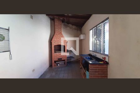 Casa para alugar com 253m², 4 quartos e 2 vagas Casa para alugar com 253m², 4 quartos e 2 vagasEspaço Gourmet