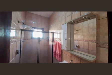 Casa para alugar com 253m², 4 quartos e 2 vagas Casa para alugar com 253m², 4 quartos e 2 vagasBanheiro Social 1