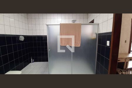 Casa para alugar com 253m², 4 quartos e 2 vagas Casa para alugar com 253m², 4 quartos e 2 vagasBanheiro da Suíte