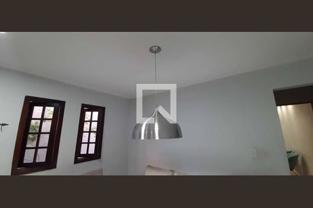 Casa para alugar com 253m², 4 quartos e 2 vagas Casa para alugar com 253m², 4 quartos e 2 vagasSala de Jantar