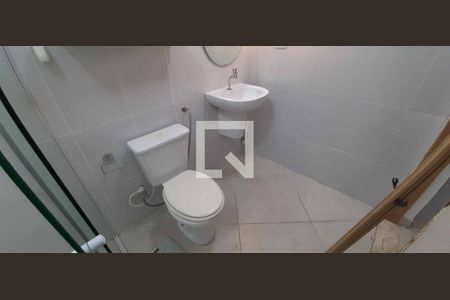 Casa para alugar com 253m², 4 quartos e 2 vagas Casa para alugar com 253m², 4 quartos e 2 vagasBanheiro