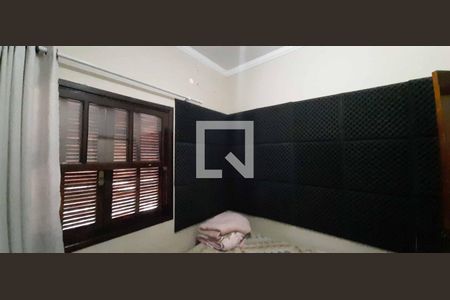 Casa para alugar com 253m², 4 quartos e 2 vagas Casa para alugar com 253m², 4 quartos e 2 vagasQuarto 2