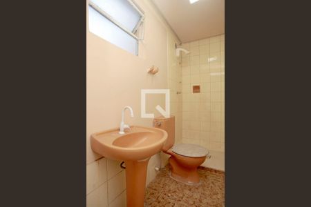 Banheiro de apartamento para alugar com 1 quarto, 25m² em Centro Histórico, Porto Alegre