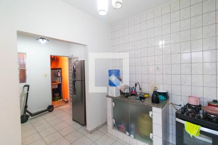 Casa à venda com 100m², 4 quartos e 3 vagasCozinha da Casa 02