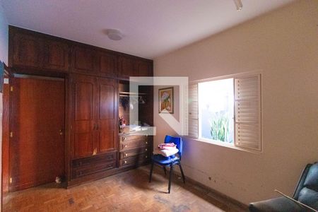 Casa à venda com 100m², 4 quartos e 3 vagasQuarto 02