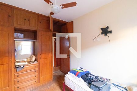 Casa à venda com 100m², 4 quartos e 3 vagasQuarto 01