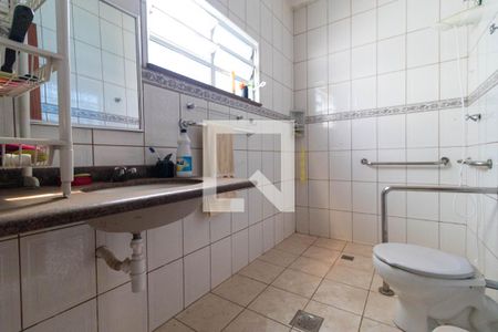 Casa à venda com 100m², 4 quartos e 3 vagasBanheiro