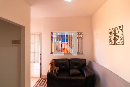 Casa à venda com 100m², 4 quartos e 3 vagasSala da casa 02