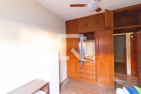 Casa à venda com 100m², 4 quartos e 3 vagasQuarto 01