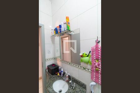 Casa à venda com 100m², 4 quartos e 3 vagasBanheiro da Casa 02