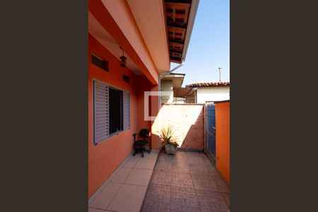 Casa à venda com 100m², 4 quartos e 3 vagasQuintal da Casa 02