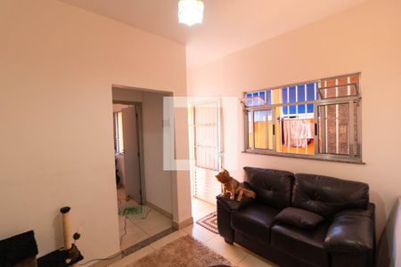 Casa à venda com 100m², 4 quartos e 3 vagasSala da casa 02