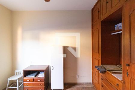 Casa à venda com 100m², 4 quartos e 3 vagasQuarto 01