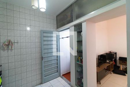 Casa à venda com 100m², 4 quartos e 3 vagasCozinha da Casa 02
