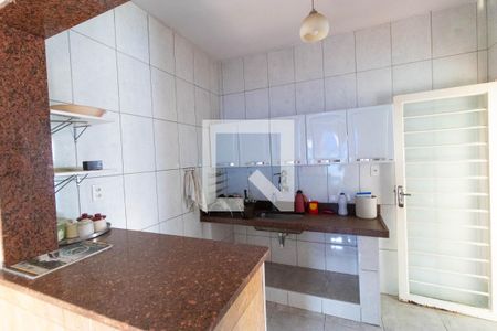 Casa à venda com 100m², 4 quartos e 3 vagasCozinha