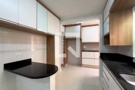 Casa de condomínio à venda com 176m², 3 quartos e 3 vagas Casa de condomínio à venda com 176m², 3 quartos e 3 vagasCozinha