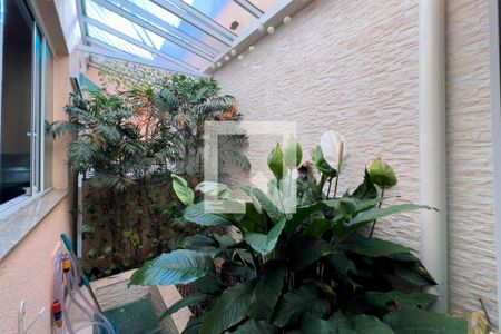 Casa de condomínio à venda com 176m², 3 quartos e 3 vagas Casa de condomínio à venda com 176m², 3 quartos e 3 vagasJardim