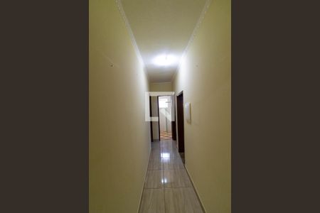 Casa à venda com 162m², 3 quartos e 2 vagasCorredor