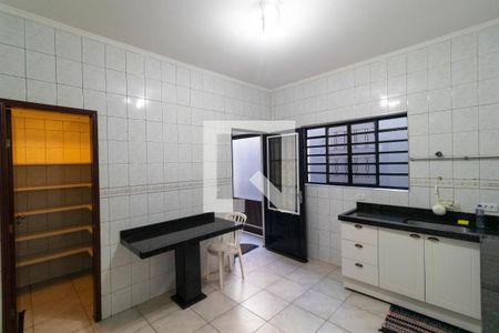 Casa à venda com 162m², 3 quartos e 2 vagasCozinha