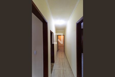 Casa à venda com 162m², 3 quartos e 2 vagasCorredor