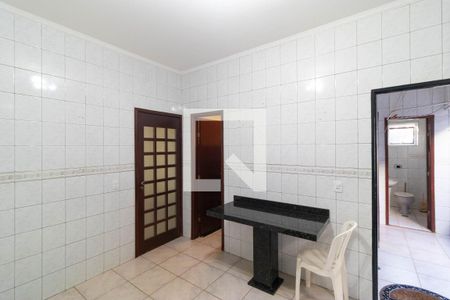 Casa à venda com 162m², 3 quartos e 2 vagasCozinha