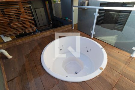 Casa à venda com 162m², 3 quartos e 2 vagasHidromassagem