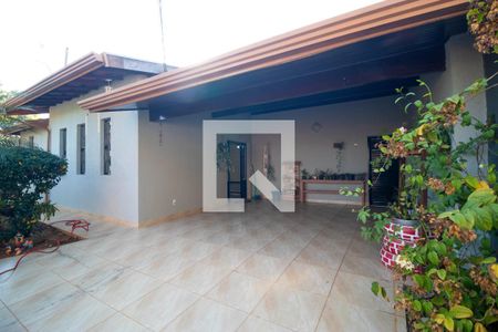 Casa à venda com 162m², 3 quartos e 2 vagasGaragem