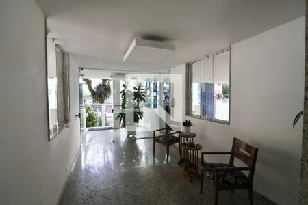 Apartamento para alugar com 176m², 3 quartos e 1 vaga Apartamento para alugar com 176m², 3 quartos e 1 vagaHall de entrada